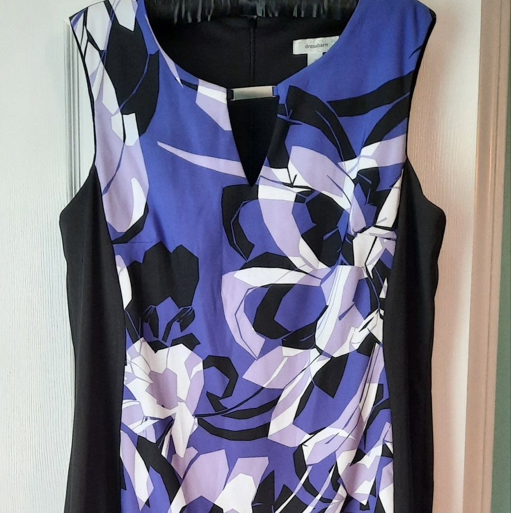 Knee length dress for work or event